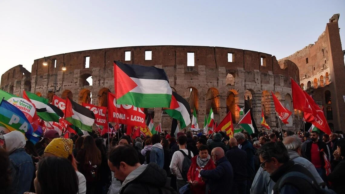 Italy paralyzed as hundreds of thousands protest in solidarity with Gaza
