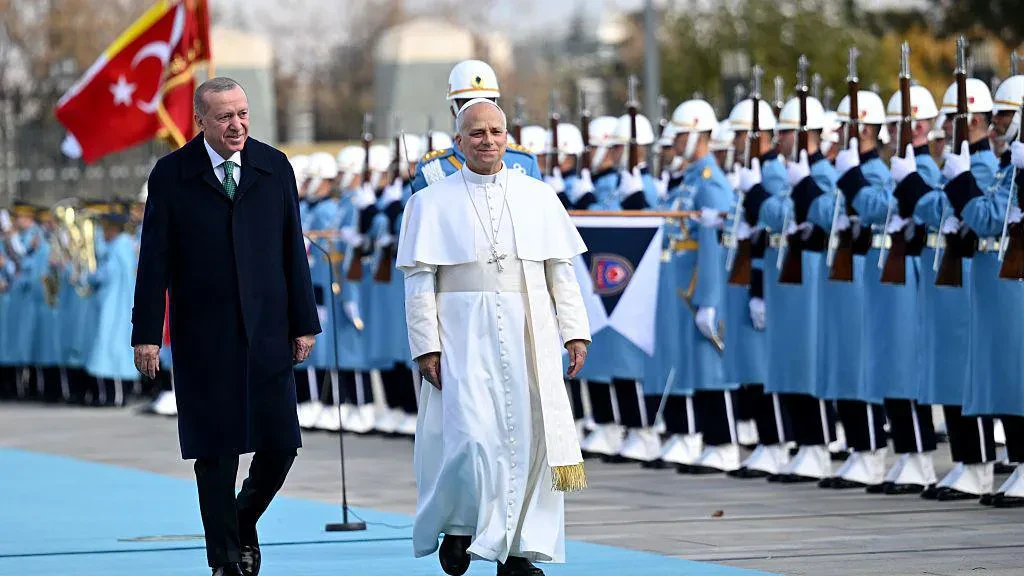 Pope Leo meets with Turkish president in first international trip