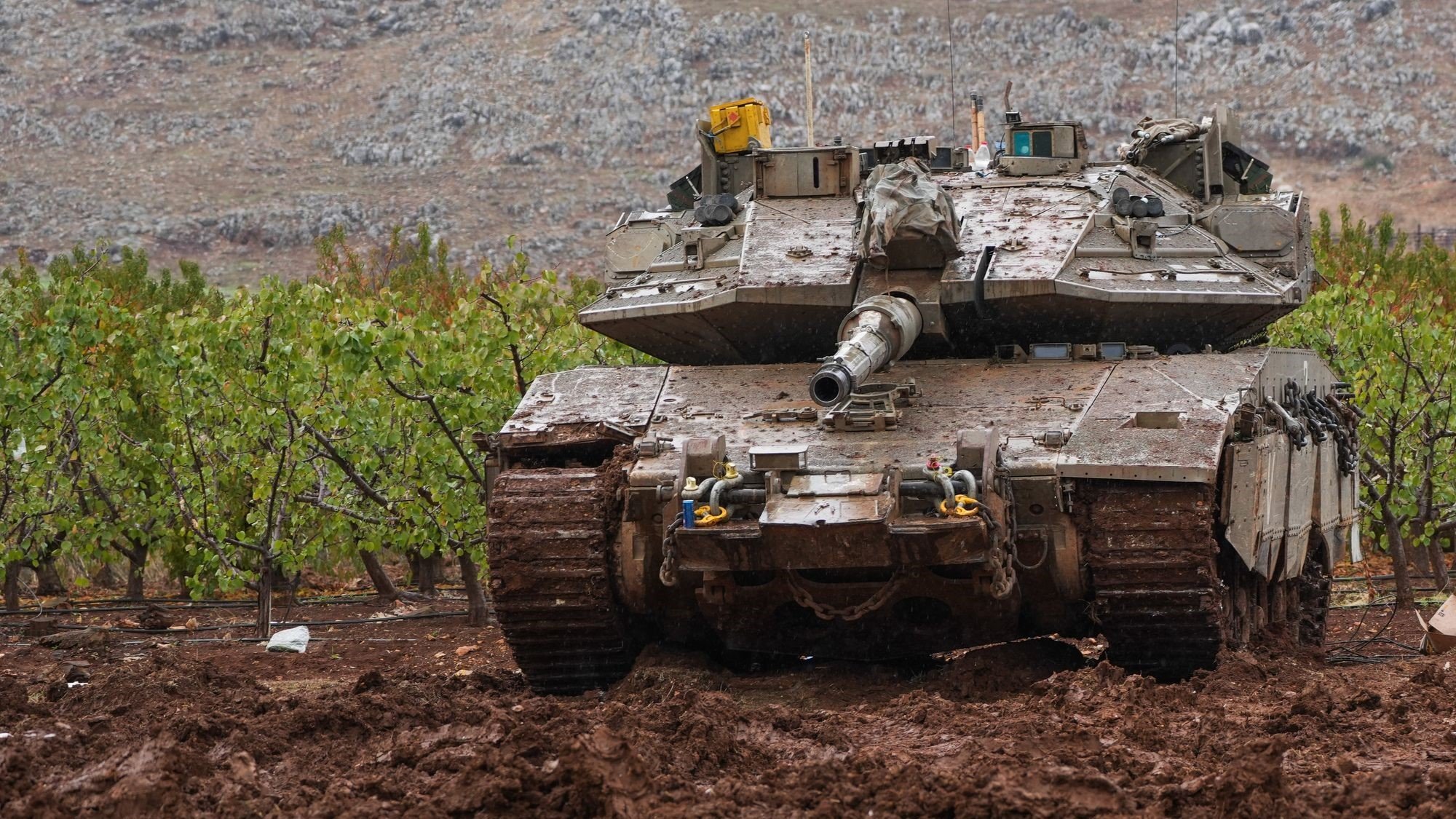 Israeli tanks enter occupied West Bank for first time since 2002